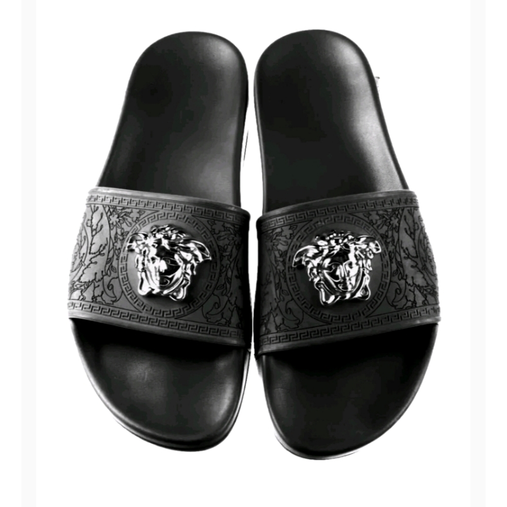 VERSACE BLACK SILVER PALAZZO POOL SANDALS ITALY SIZE US 35 EU 5 NIB $700…